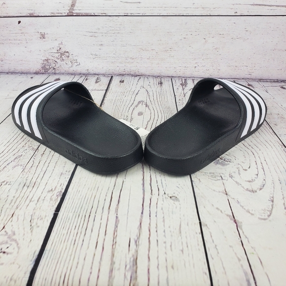 New Adidas Adilette Aqua Black Slides - Picture 5 of 10